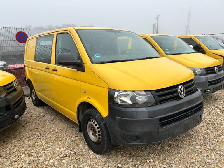 Volkswagen T5 2.0 TDI/2-Schiebetüren/3-Sitze eingetragen