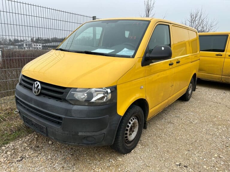 Volkswagen T5 2.0 TDI/2-Schiebetüren/3-Sitze eingetragen
