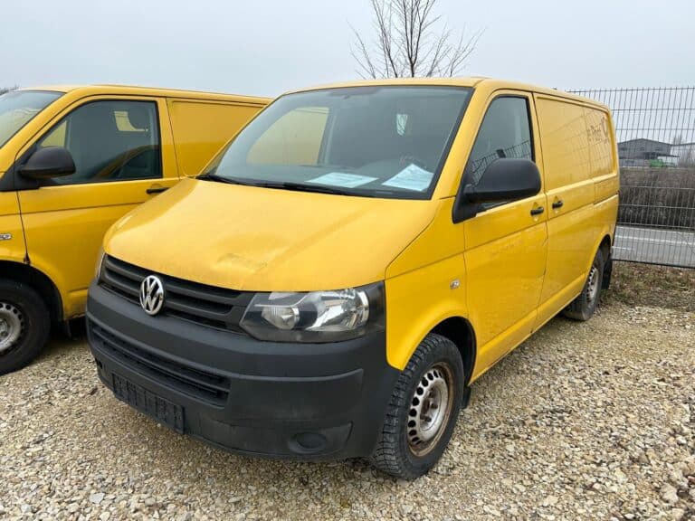 Volkswagen T5 2.0 TDI/2-Schiebetüren/3-Sitze eingetragen
