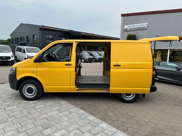 Volkswagen T5 2.0 TDI/ 2-Schiebetüren/3-Sitze eingetragen